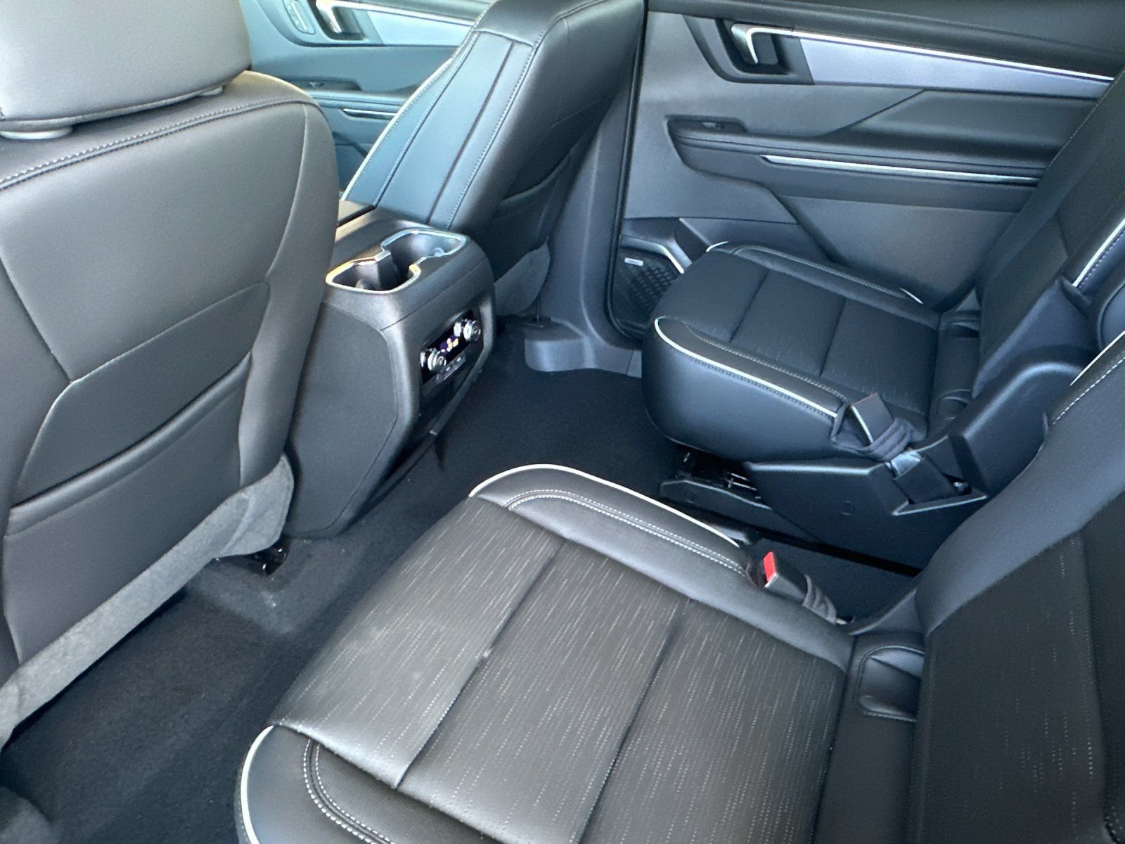 New 2026 Buick Enclave Sport Touring FWD image 12