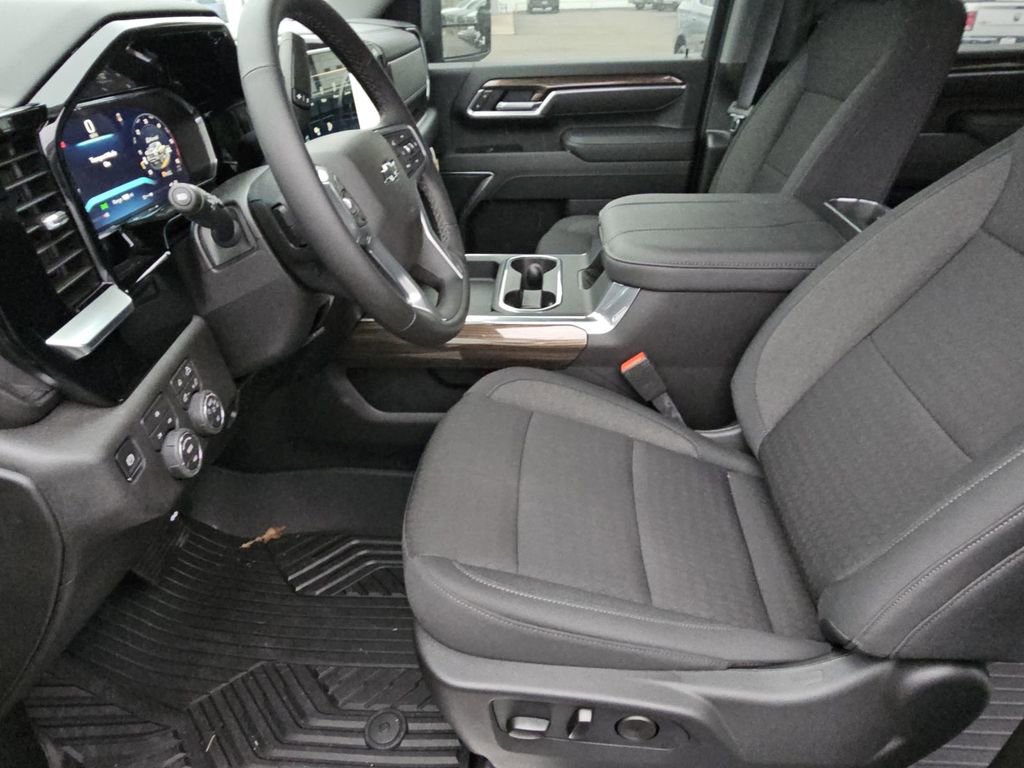 New 2026 Chevrolet Silverado 2500 LT w/ Trail Boss Package image 12