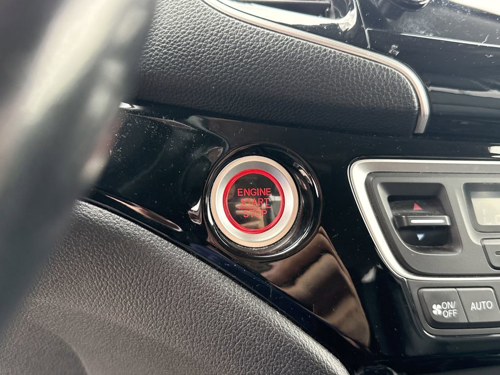 Used 2019 Honda Pilot Touring image 18