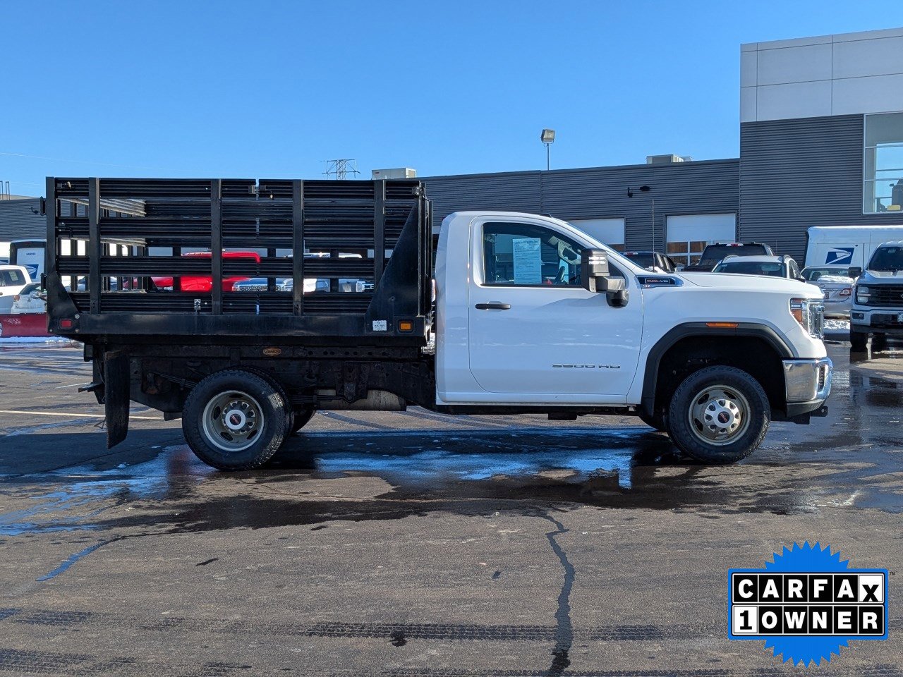 Used 2022 GMC Sierra 3500 Pro w/ Convenience Package image 3