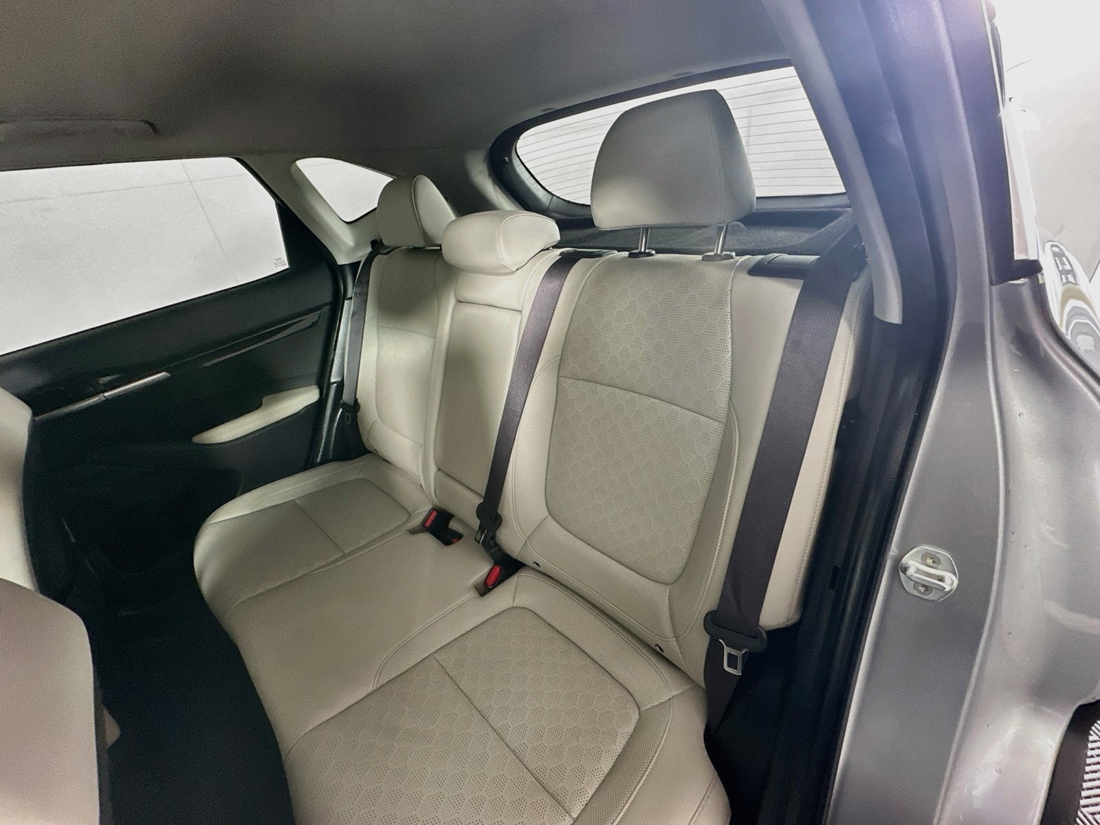 Used 2022 Kia Seltos SX w/ Sunroof Package AWD/4WD image 26