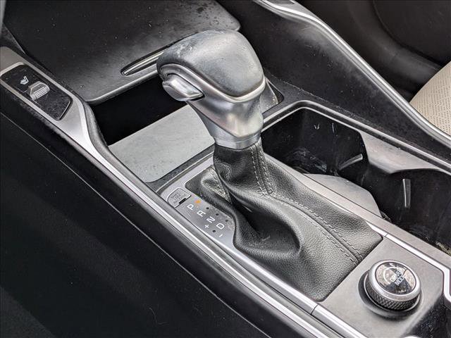 Used 2022 Kia Sorento EX w/ Panoramic Sunroof Package image 12