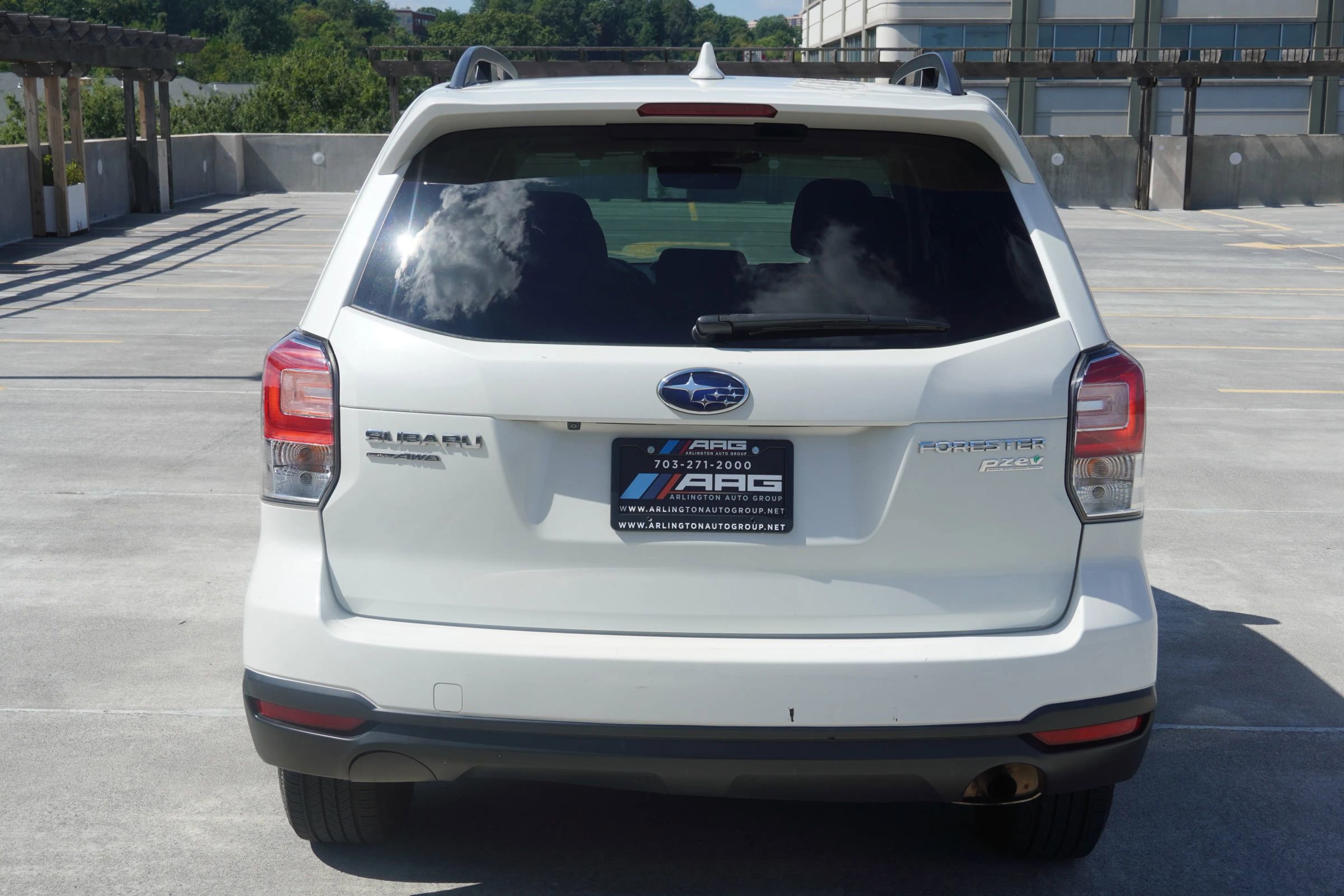 Used 2017 Subaru Forester 2.5i Premium w/ All-Weather Package image 6