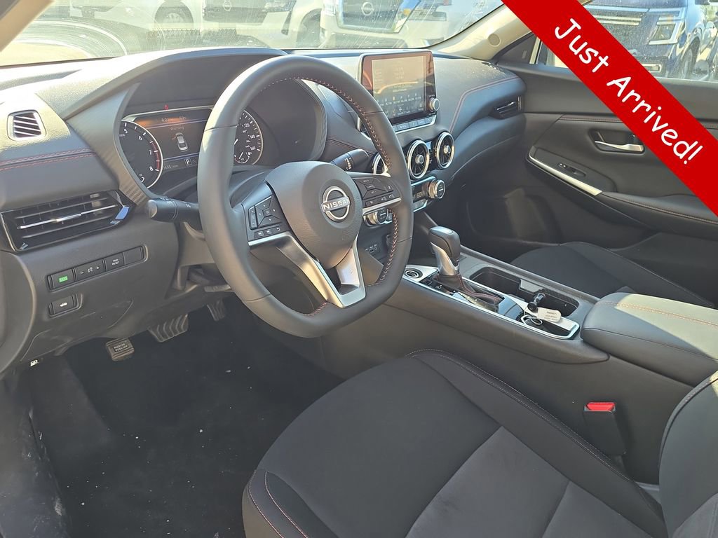 Used 2025 Nissan Sentra SR w/ Midnight Edition FWD image 16