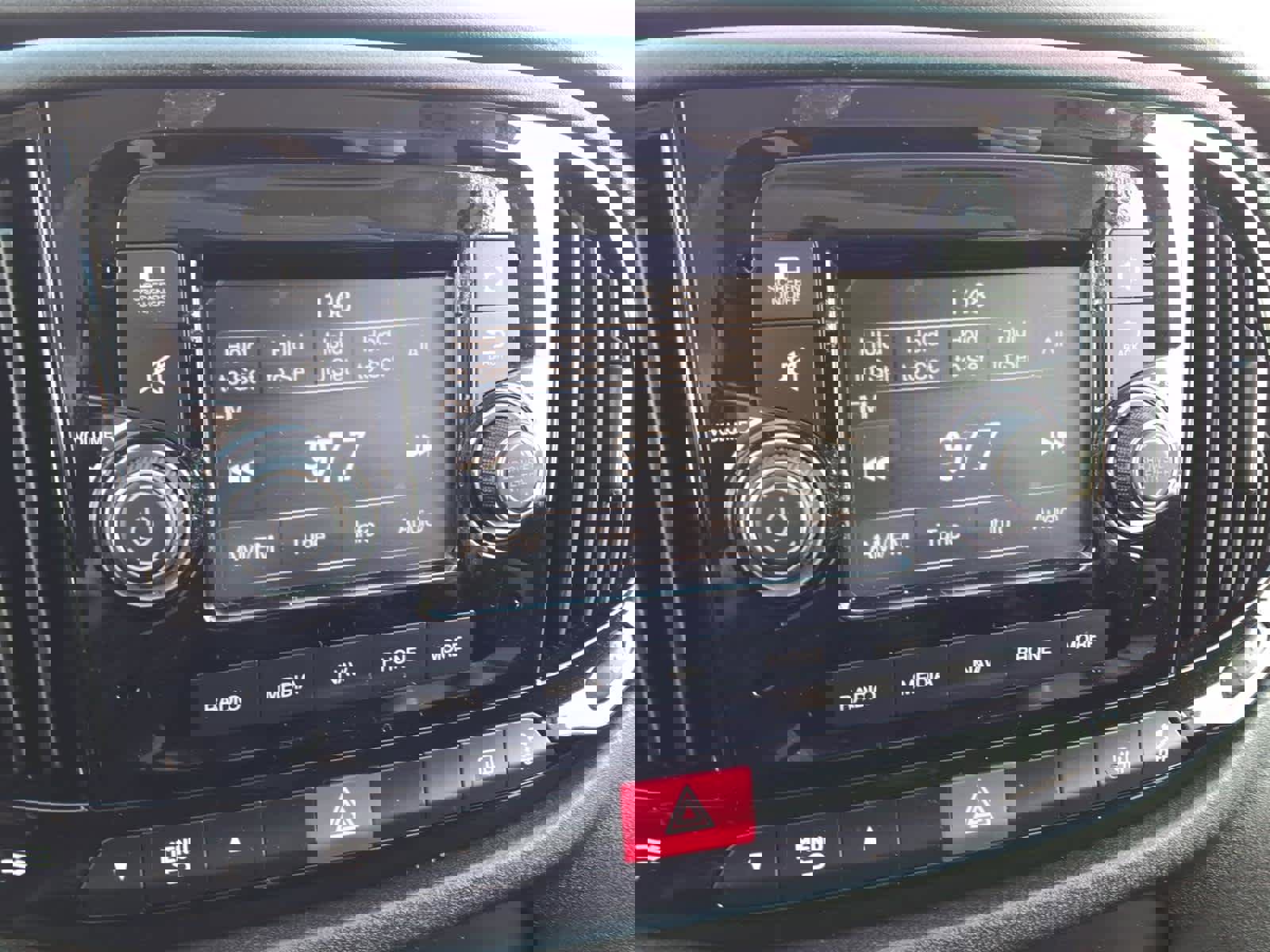 Used 2019 RAM ProMaster City Tradesman SLT image 12