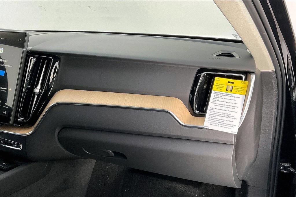 New 2026 Volvo XC60 T8 Core w/ Climate Package AWD/4WD image 7