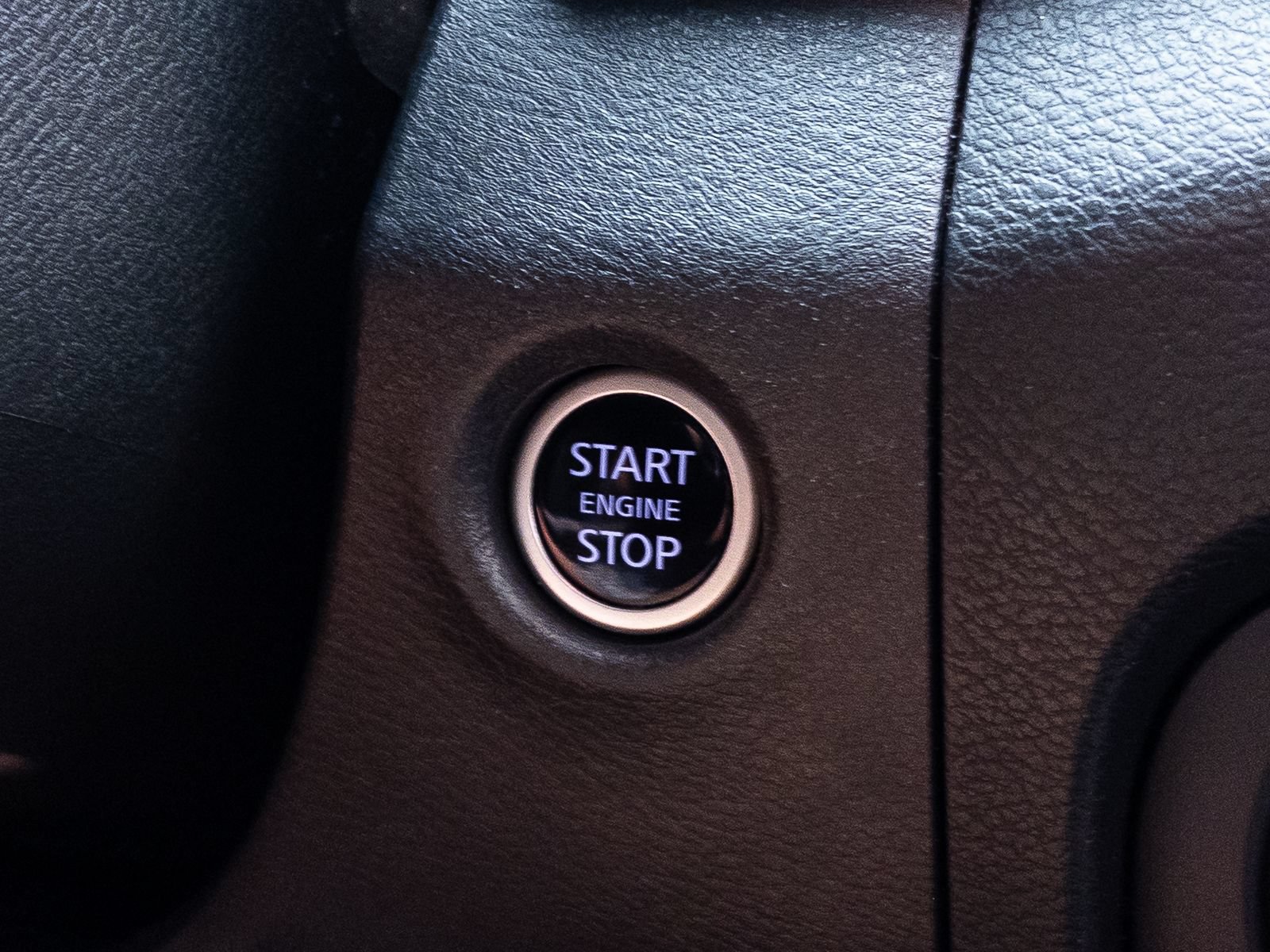 Used 2023 Nissan Frontier S AWD/4WD image 25