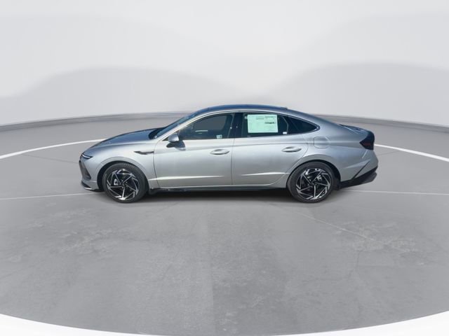 Used 2024 Hyundai Sonata SEL w/ Convenience Package FWD image 5