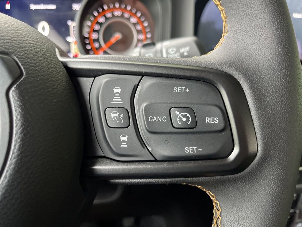 Used 2024 Jeep Wrangler Unlimited Sport AWD/4WD image 28