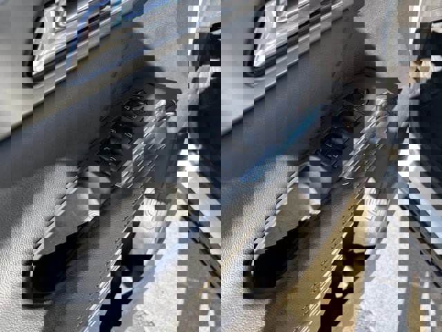 Certified 2025 Chevrolet Traverse LT image 11