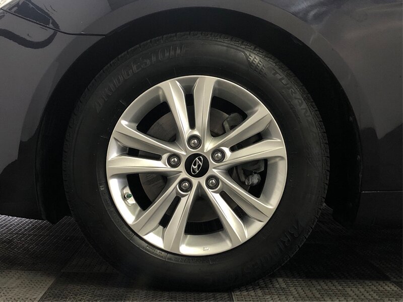 Used 2011 Hyundai Sonata GLS w/ Popular Equipment Pkg 2 FWD image 17