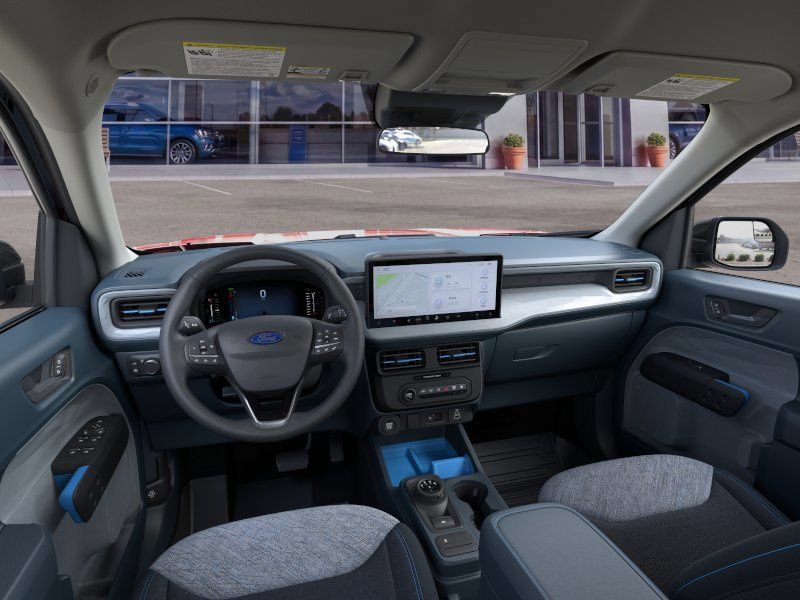 New 2026 Ford Maverick XLT w/ XLT Luxury Package FWD image 11