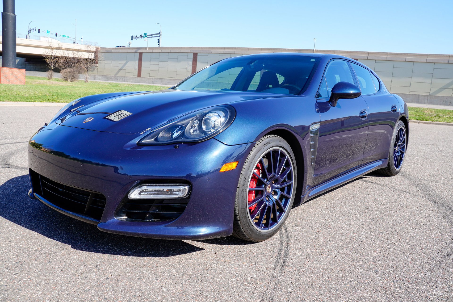 Used 2013 Porsche Panamera GTS image 8