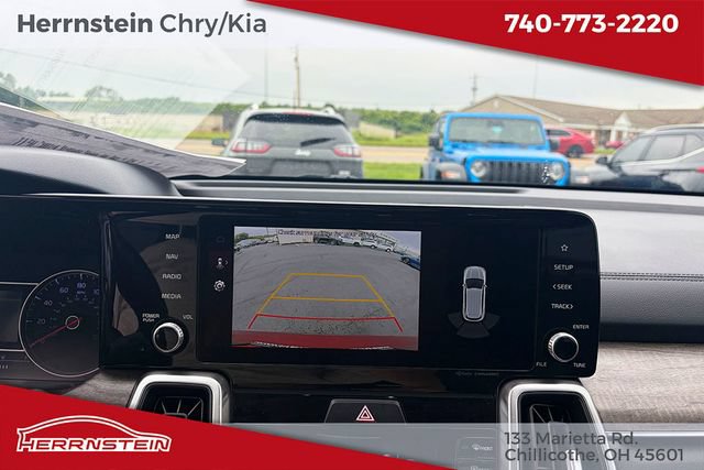 Used 2022 Kia Sorento S w/ Panoramic Sunroof Package AWD/4WD image 18