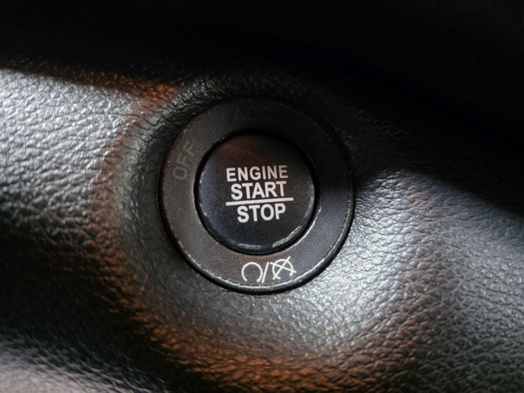 Used 2020 Jeep Cherokee Limited AWD/4WD image 18