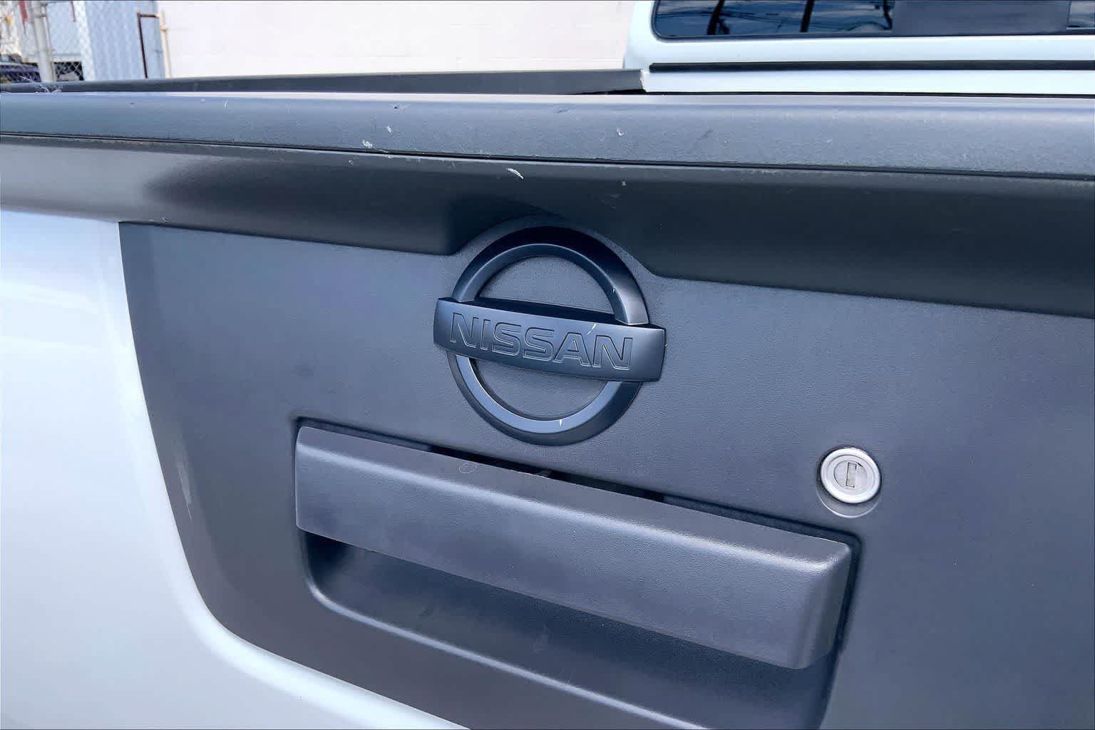 Used 2019 Nissan Frontier SV w/ Value Truck Package AWD/4WD image 7
