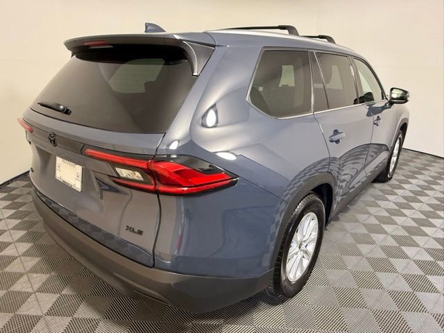 Used 2024 Toyota Grand Highlander XLE AWD/4WD image 6