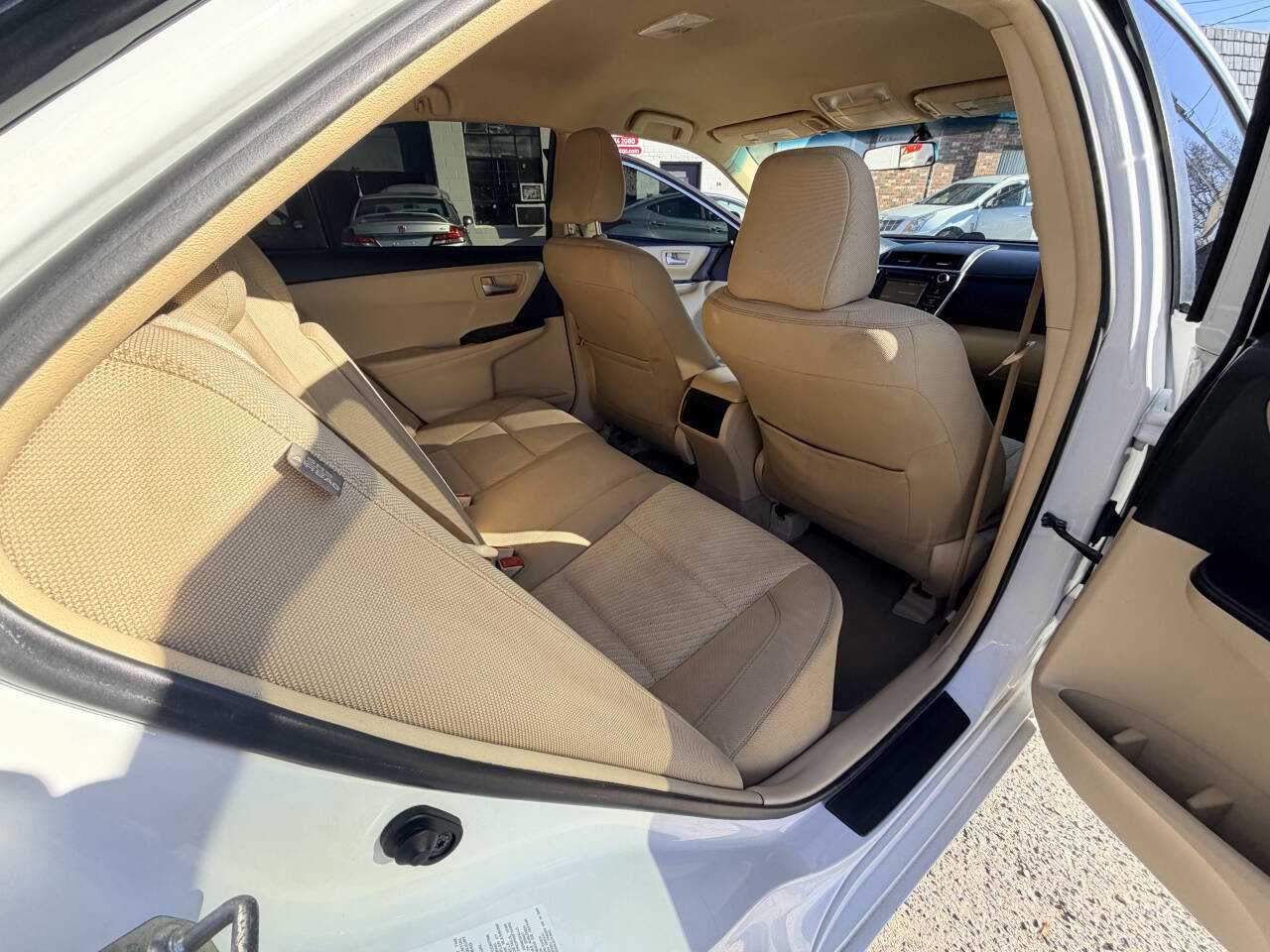 Used 2017 Toyota Camry LE image 50