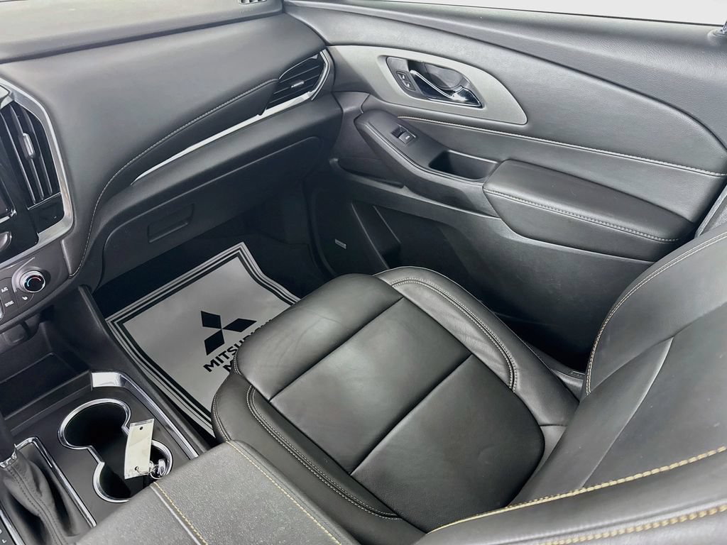 Used 2020 Chevrolet Traverse RS FWD image 25
