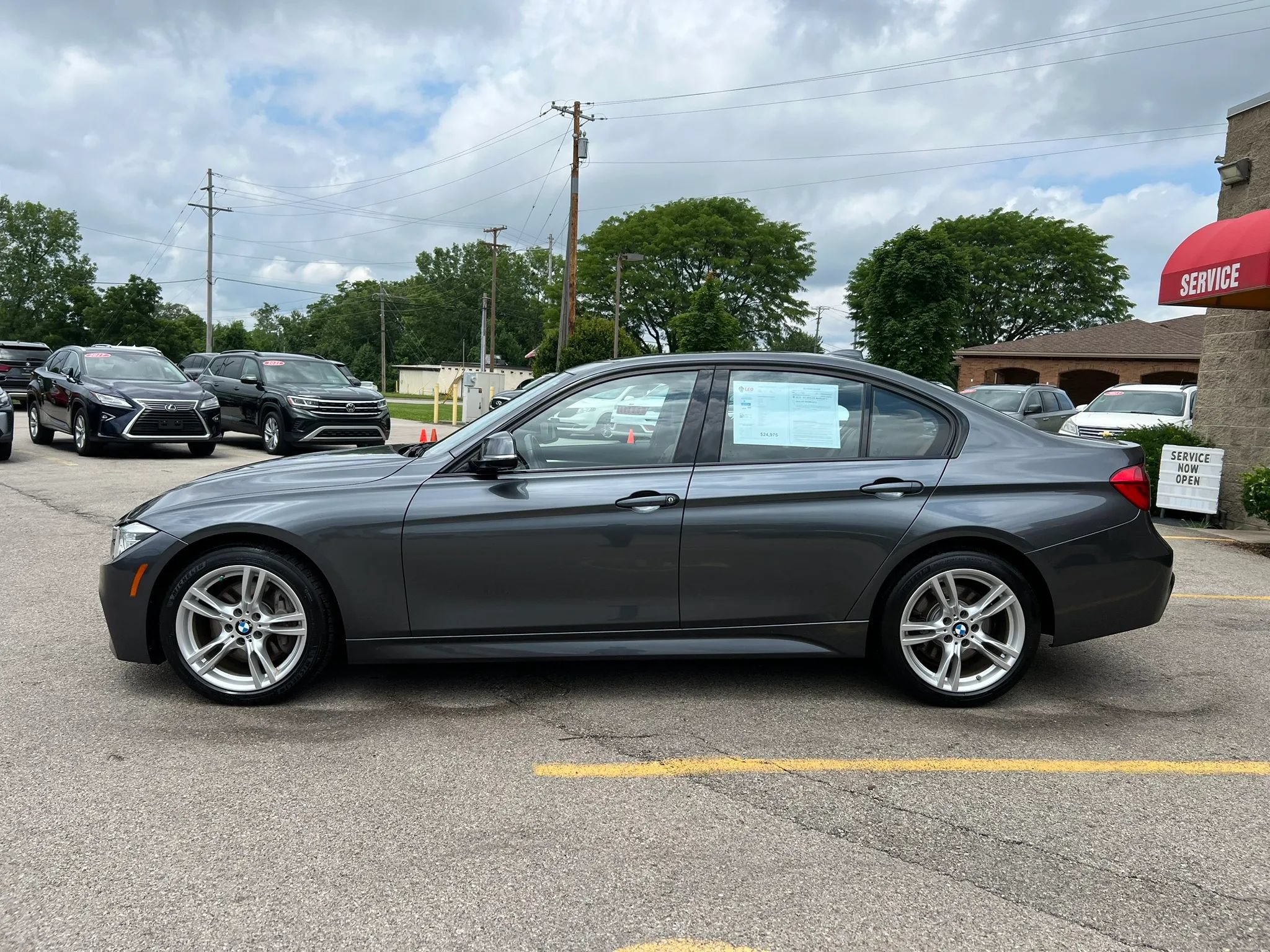 Used 2016 BMW 340i xDrive Sedan AWD/4WD image 8