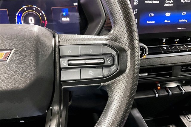 Used 2024 Chevrolet Colorado W/T image 12