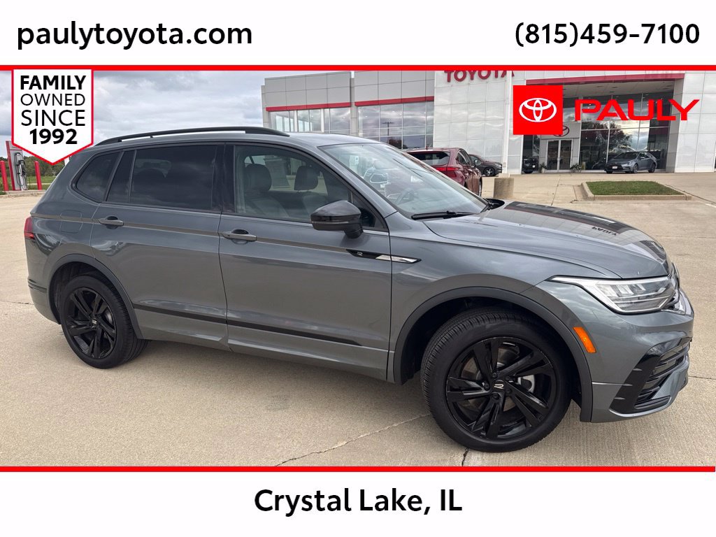 Used 2024 Volkswagen Tiguan SE R-Line AWD/4WD image 1