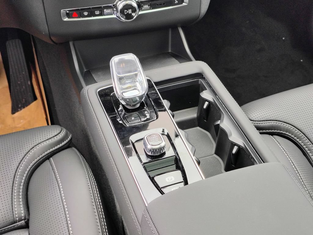 New 2026 Volvo XC90 B6 Ultra w/ Lounge Package AWD/4WD image 26