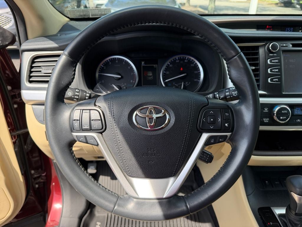 Certified 2019 Toyota Highlander XLE AWD/4WD image 15