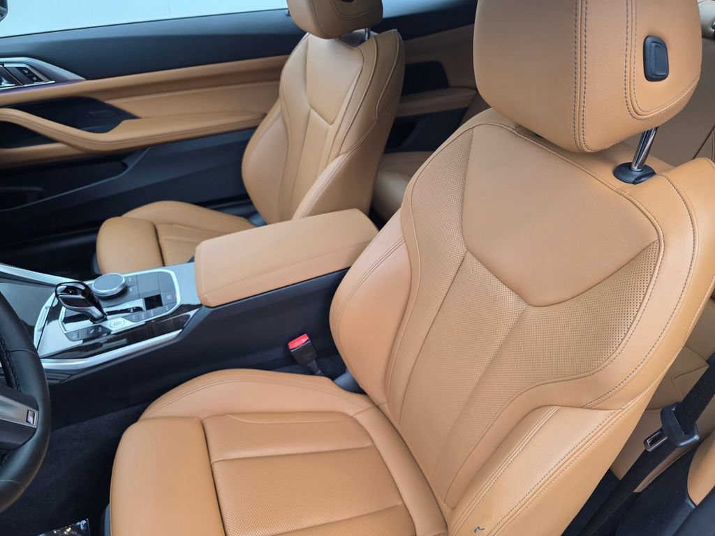 Used 2023 BMW 430i Coupe w/ M Sport Package RWD image 11