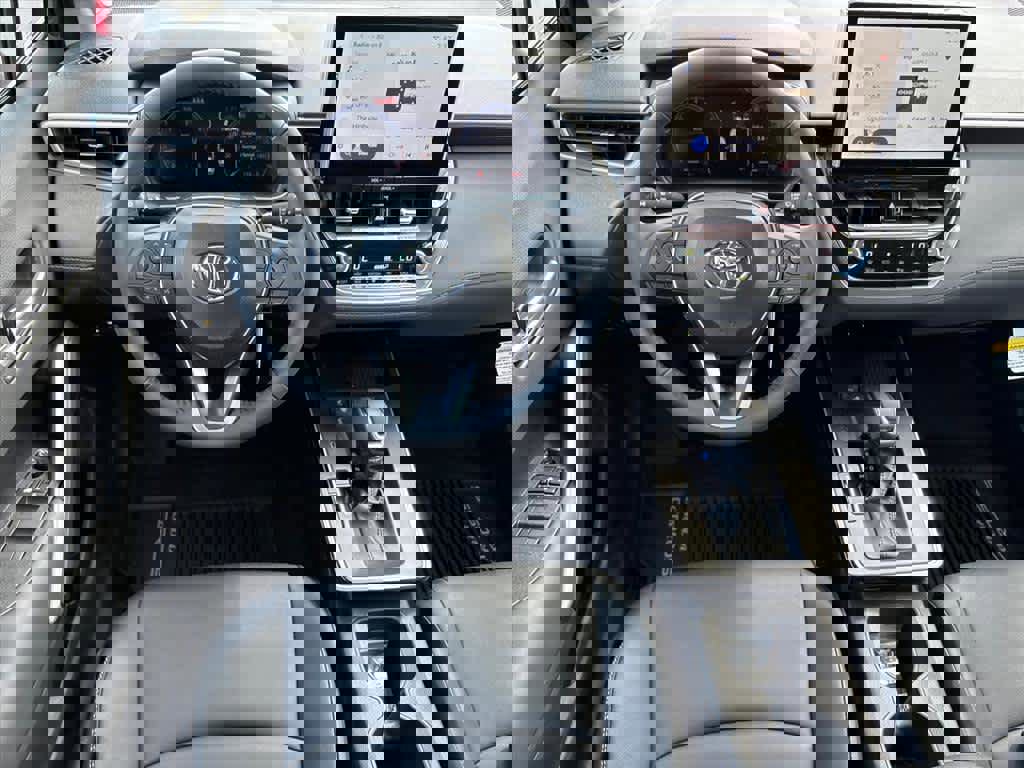 New 2026 Toyota Corolla Cross XLE image 4