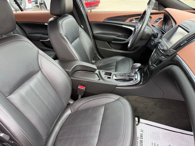 Used 2017 Buick Regal Sport Touring image 19