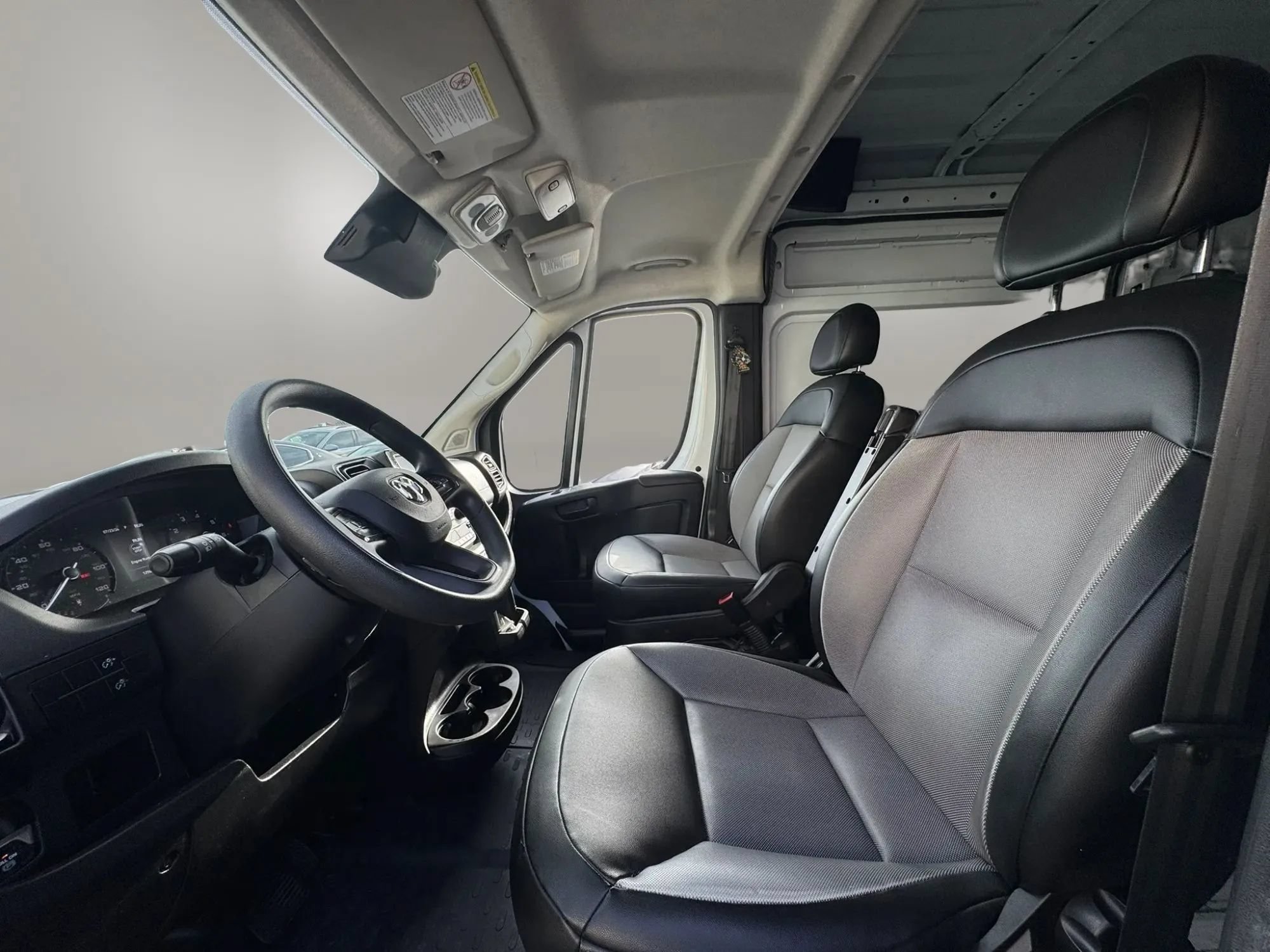Used 2023 RAM ProMaster 3500 FWD image 8