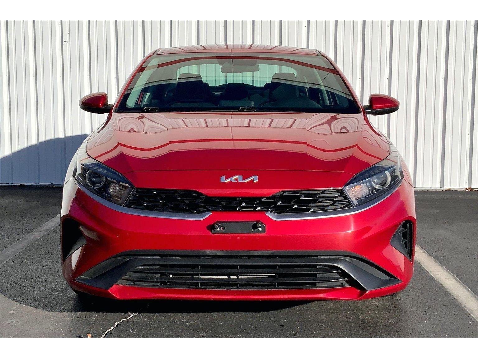 Used 2024 Kia Forte LXS image 3