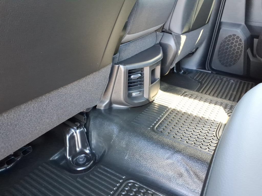 New 2026 RAM 2500 Tradesman w/ Chrome Appearance Group AWD/4WD image 7