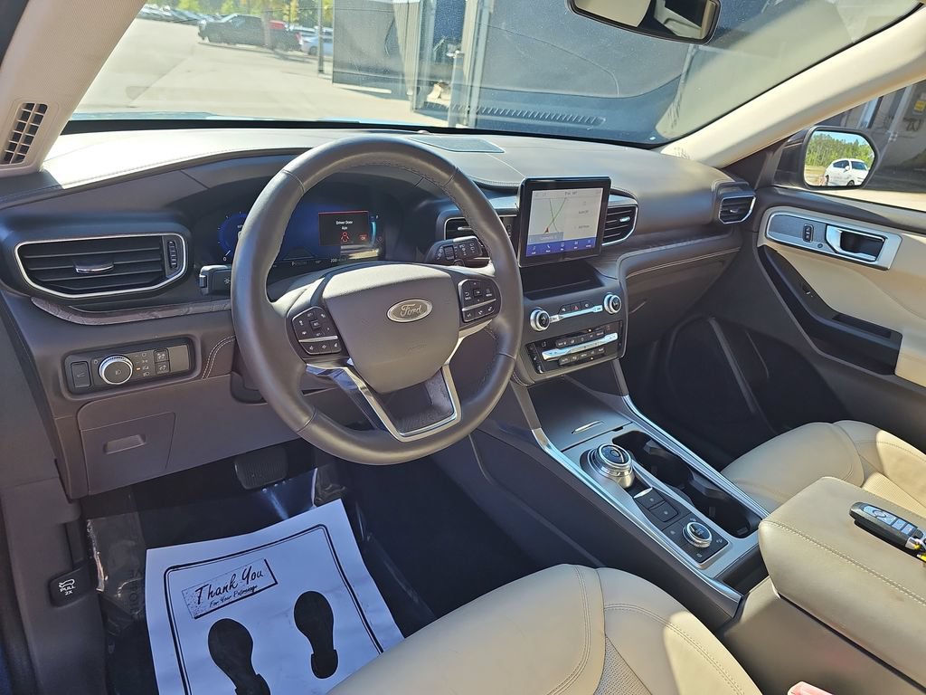 Used 2020 Ford Explorer Platinum AWD/4WD image 22