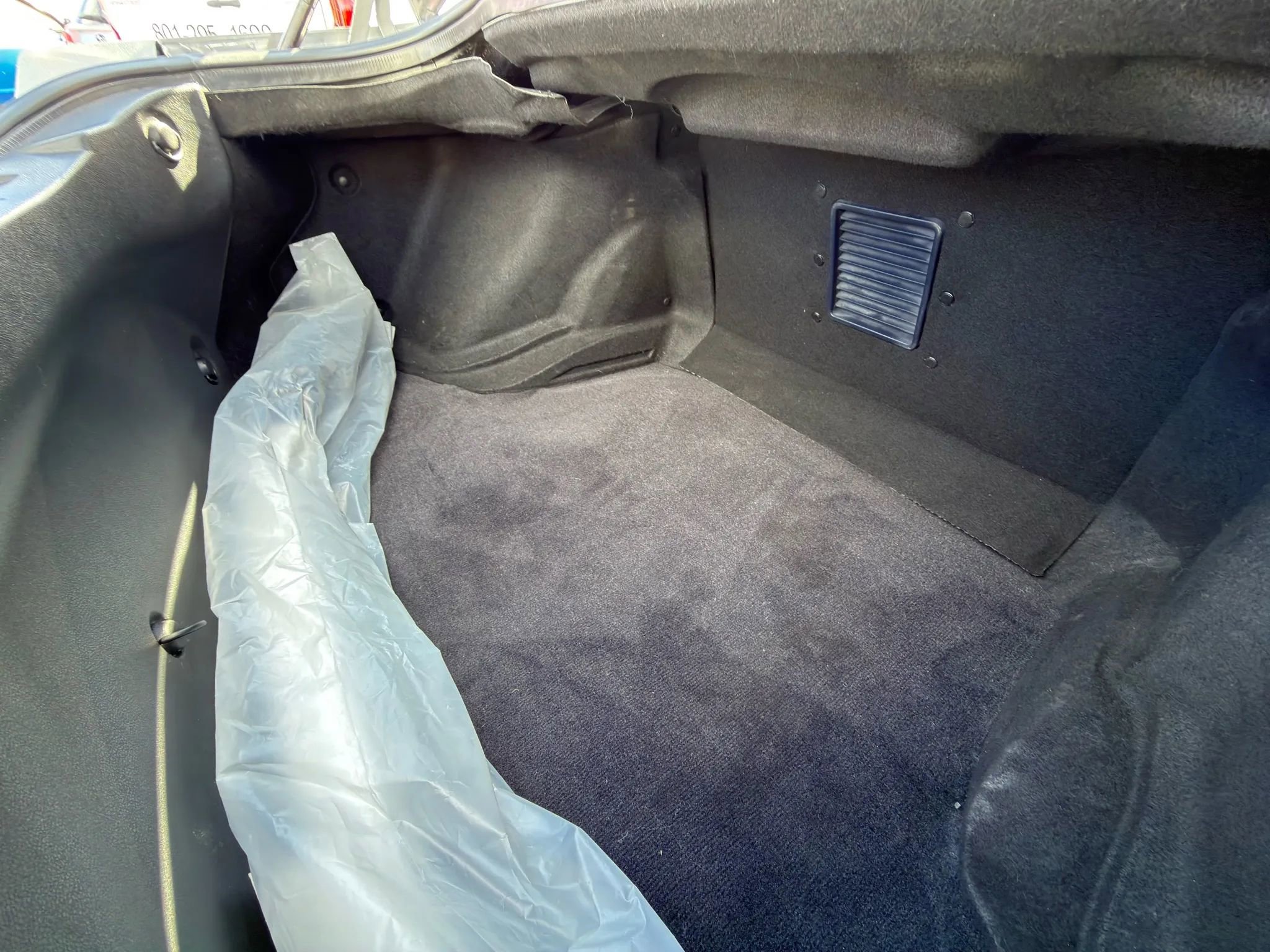 Used 2024 Nissan GT-R Premium w/ Premium Interior Package image 12