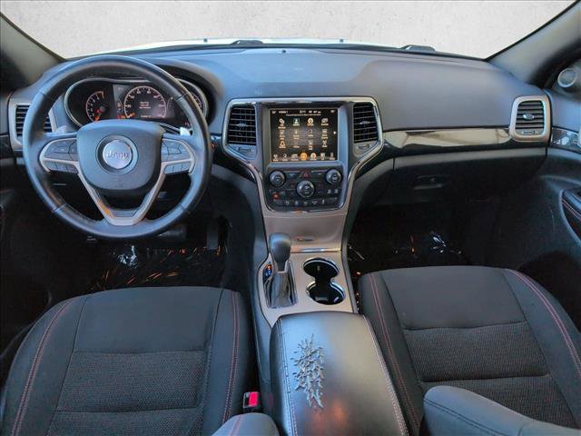 Used 2016 Jeep Grand Cherokee Laredo 75th Anniversary image 18