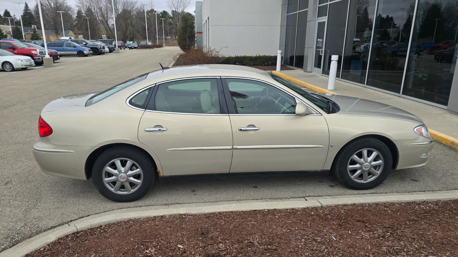 Used 2009 Buick LaCrosse CX image 18