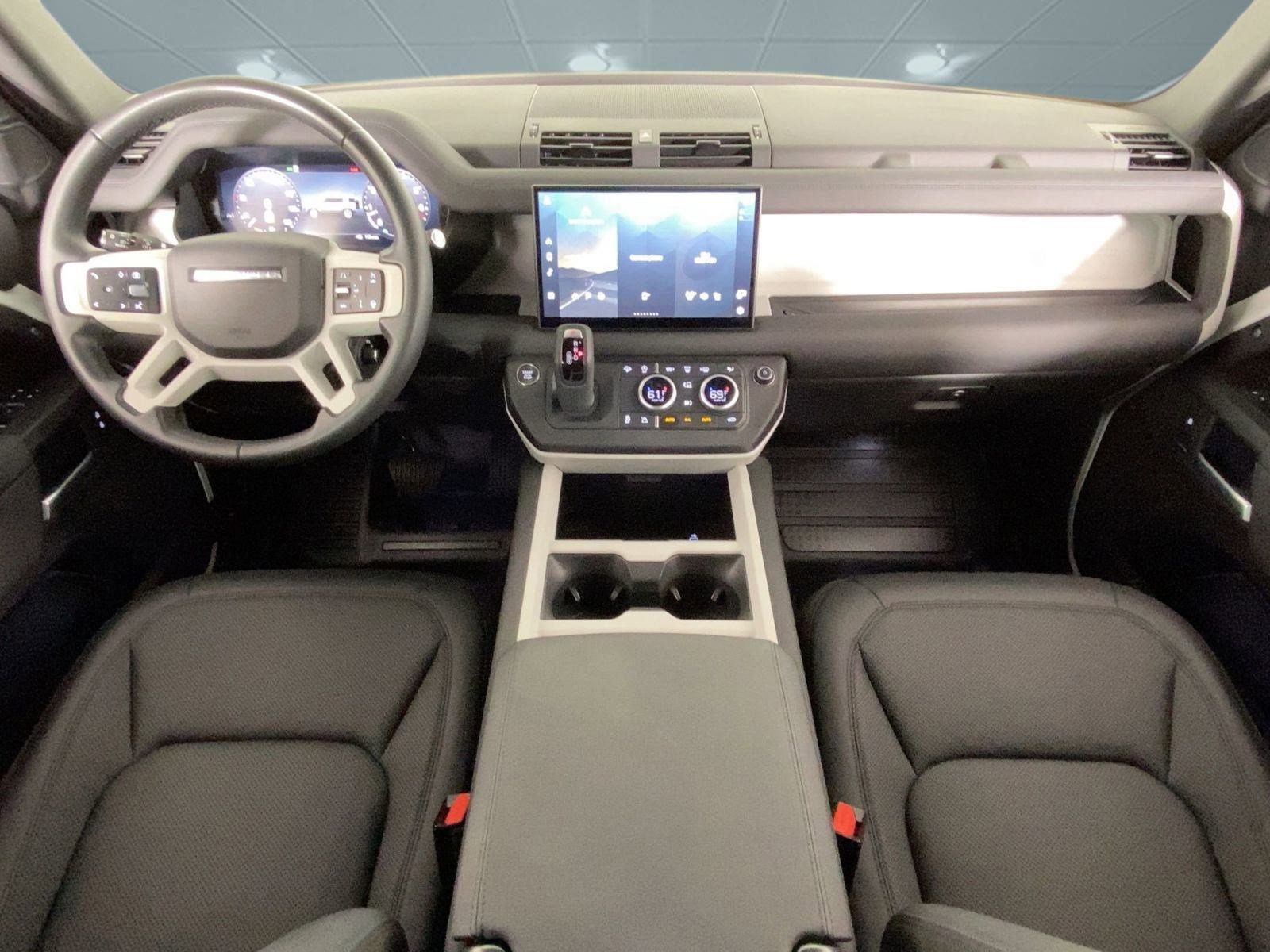 Used 2025 Land Rover Defender 110 S image 12