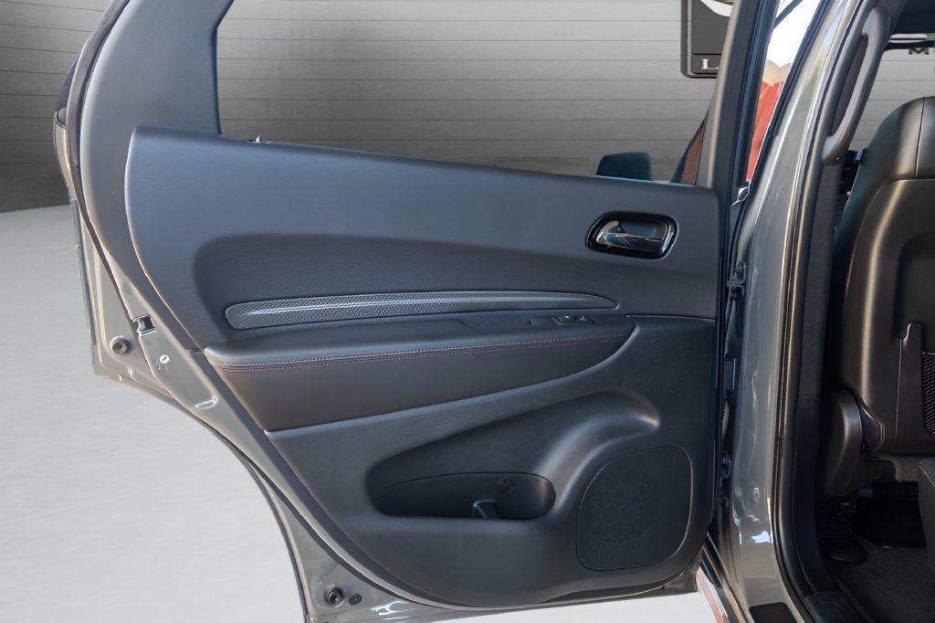 Used 2022 Dodge Durango R/T w/ Blacktop Package AWD/4WD image 43