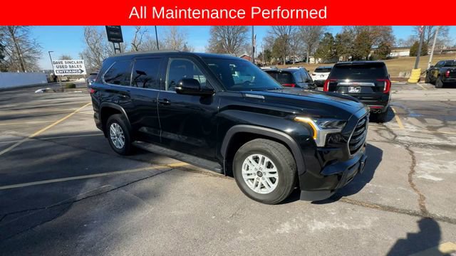 Used 2025 Toyota Sequoia SR5 image 2