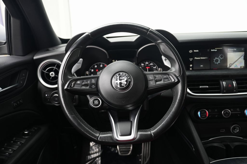 Used 2022 Alfa Romeo Stelvio Sprint image 47