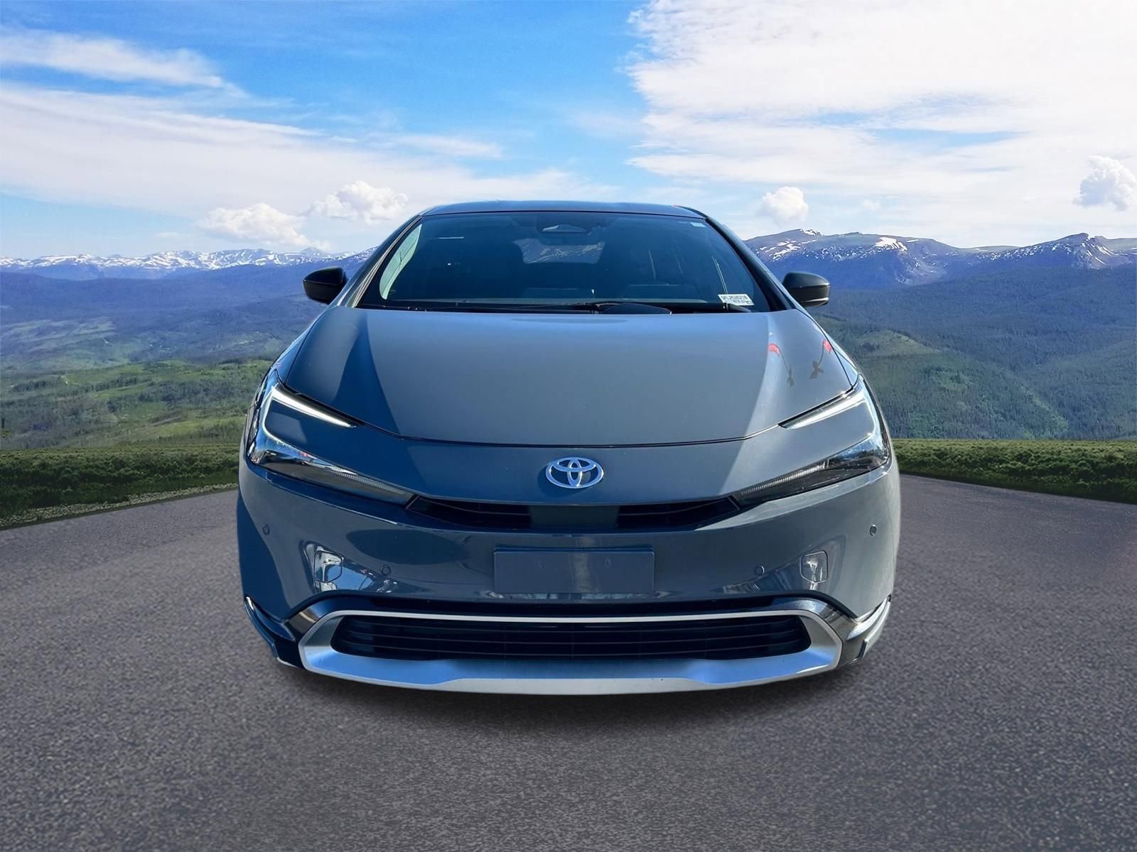 Used 2025 Toyota Prius Plug-In Hybrid image 8