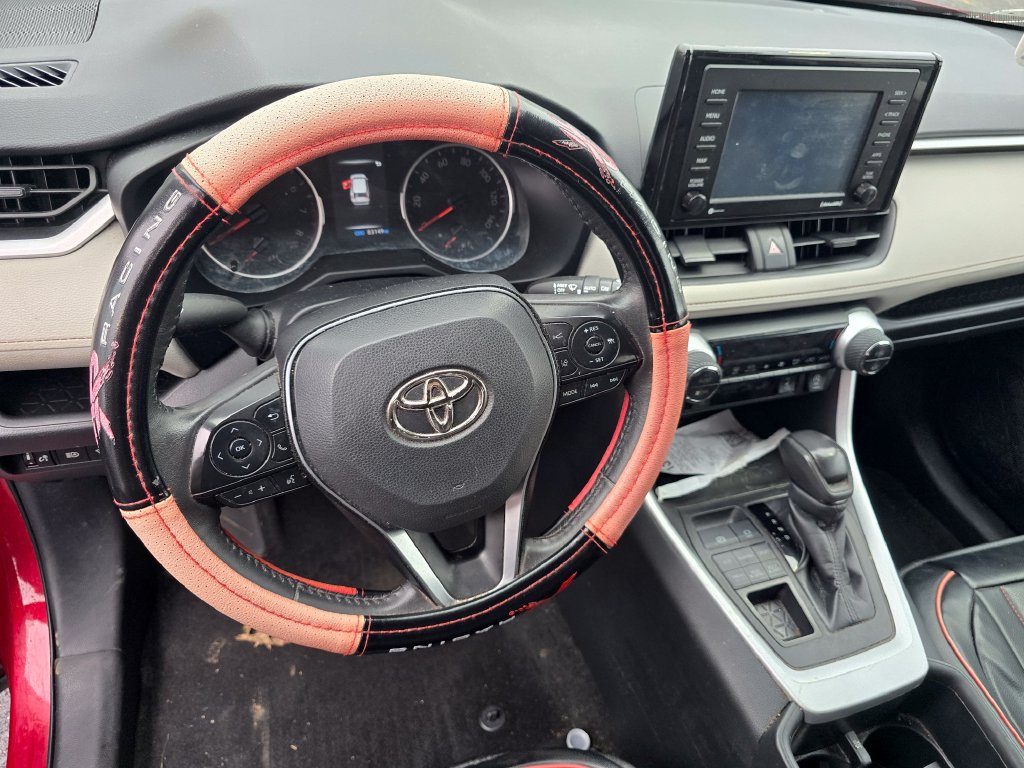 Certified 2022 Toyota RAV4 XLE w/ XLE Grade Weather Package AWD/4WD image 14