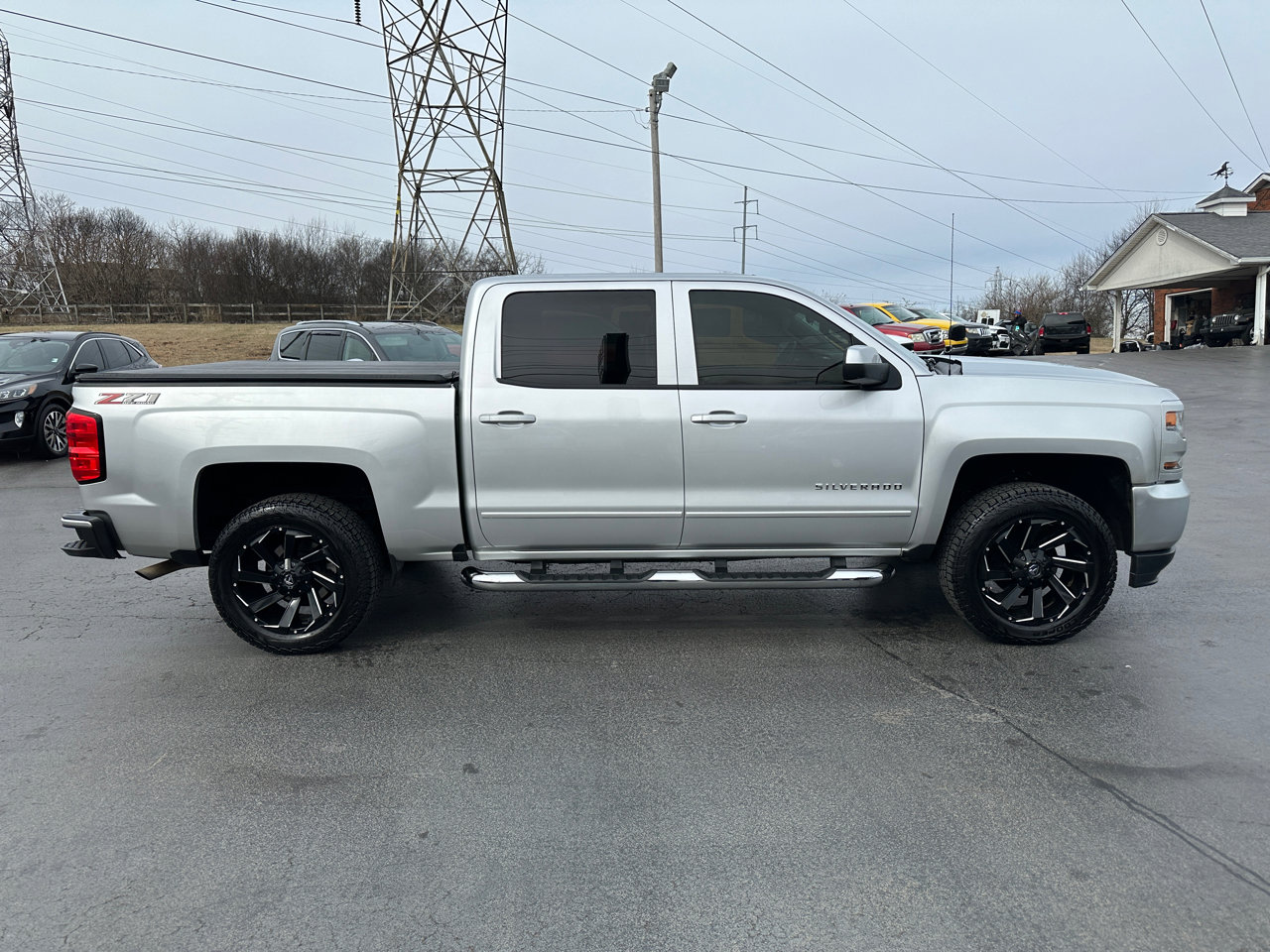 Used 2018 Chevrolet Silverado 1500 LT w/ All Star Edition image 5