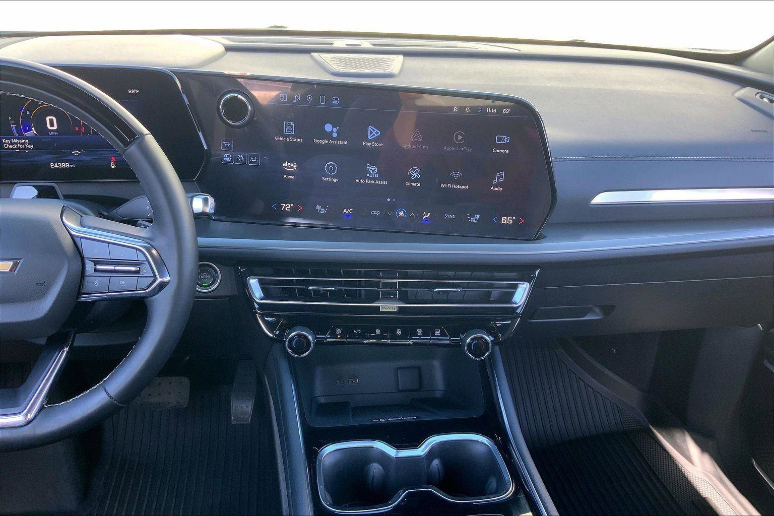 Used 2024 Chevrolet Traverse LT w/ Enhanced Driving Package image 6