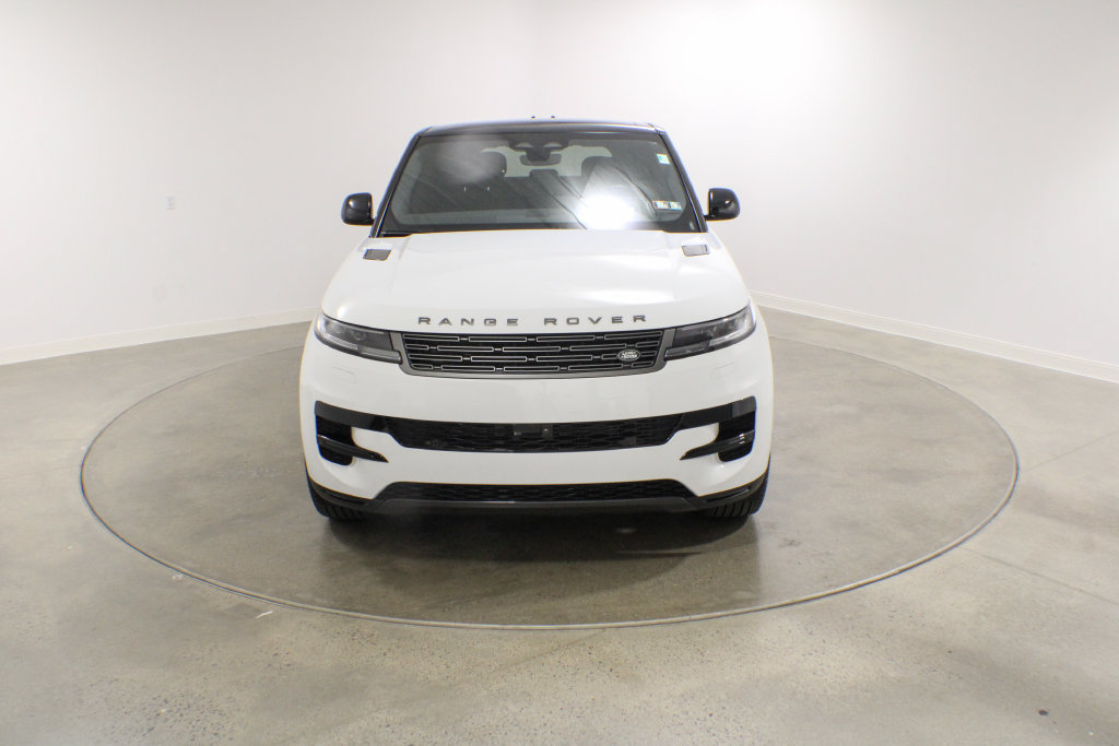 Certified 2025 Land Rover Range Rover Sport SE AWD/4WD image 2