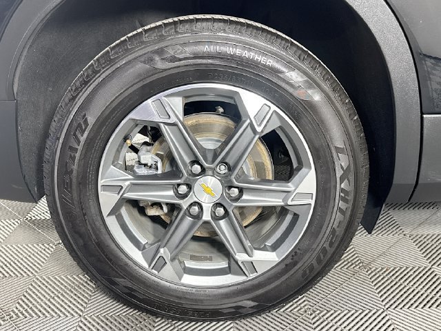 Used 2024 Chevrolet Blazer LT FWD image 30