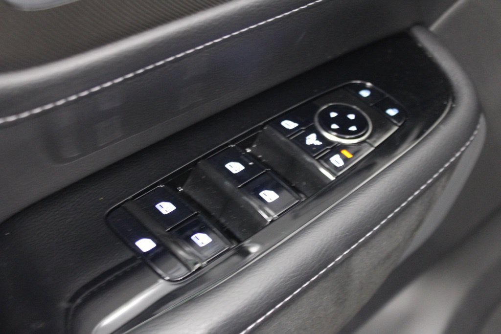 Certified 2025 INFINITI QX80 Luxe AWD/4WD image 22