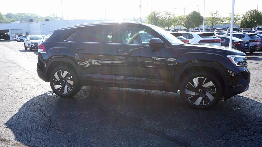 New 2026 Volkswagen Atlas Cross Sport SE image 3